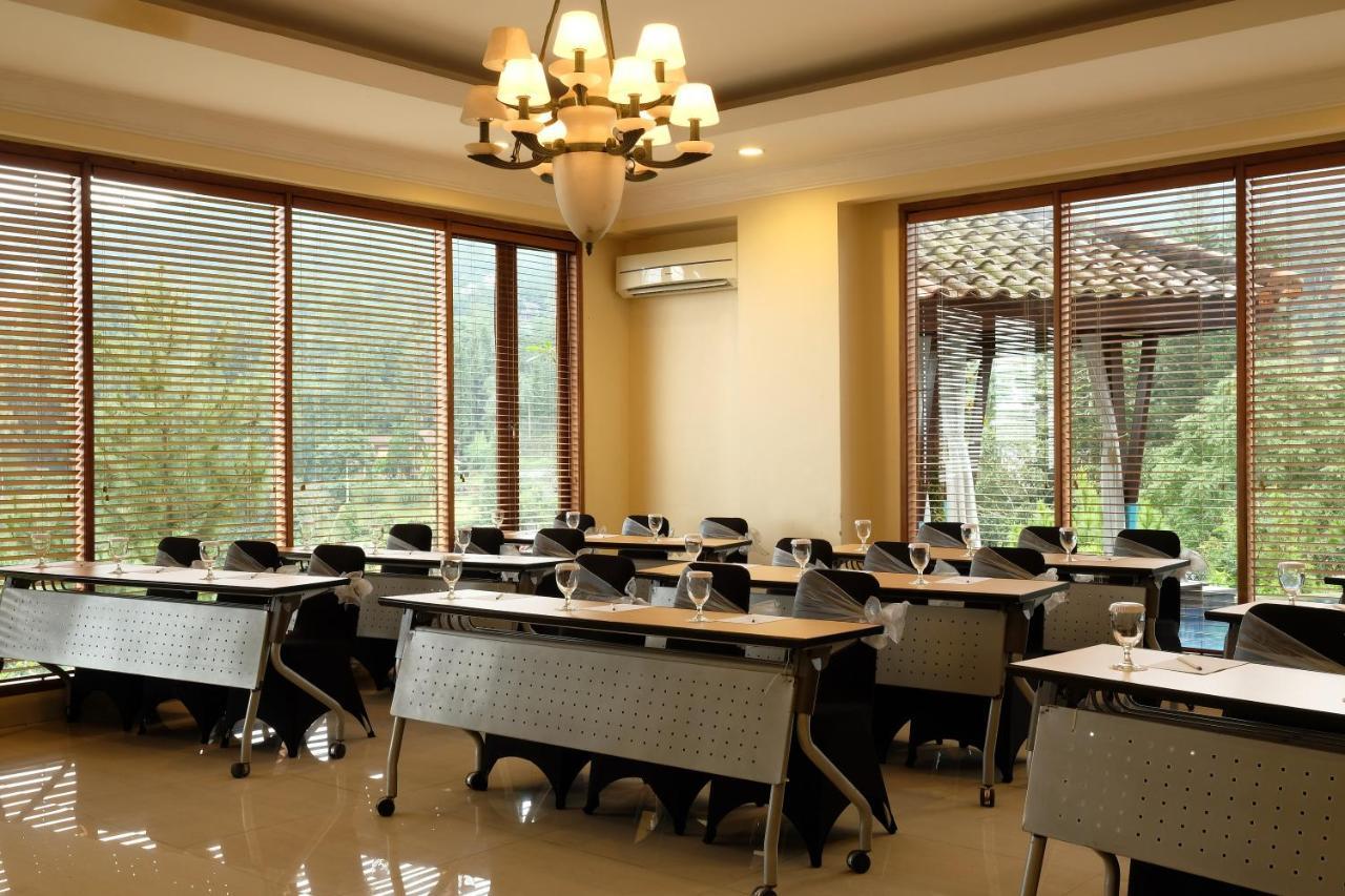 The Grand Hill Resort-Hotel 普卡 外观 照片