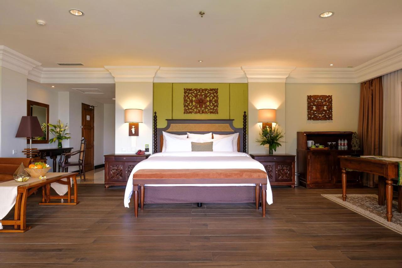 The Grand Hill Resort-Hotel 普卡 外观 照片