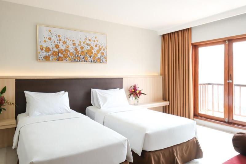 The Grand Hill Resort-Hotel 普卡 外观 照片